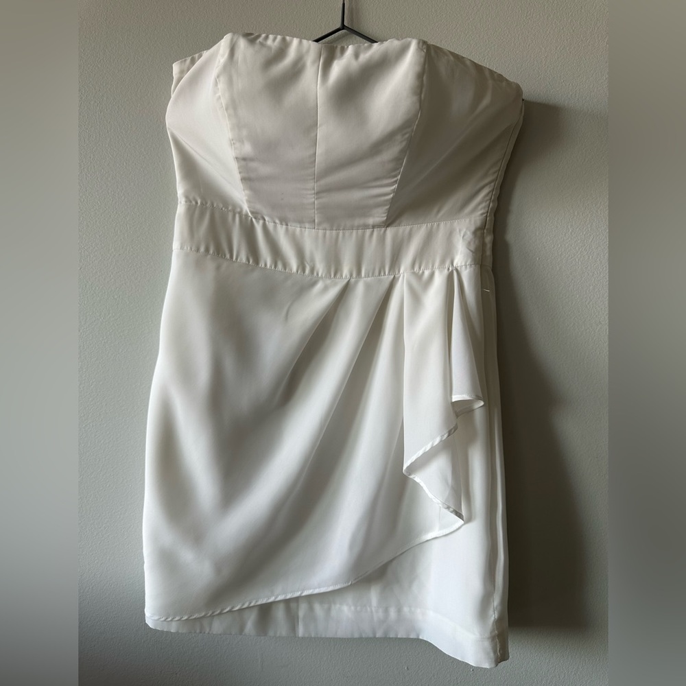 Guess by Marciano white strapless dress size 06